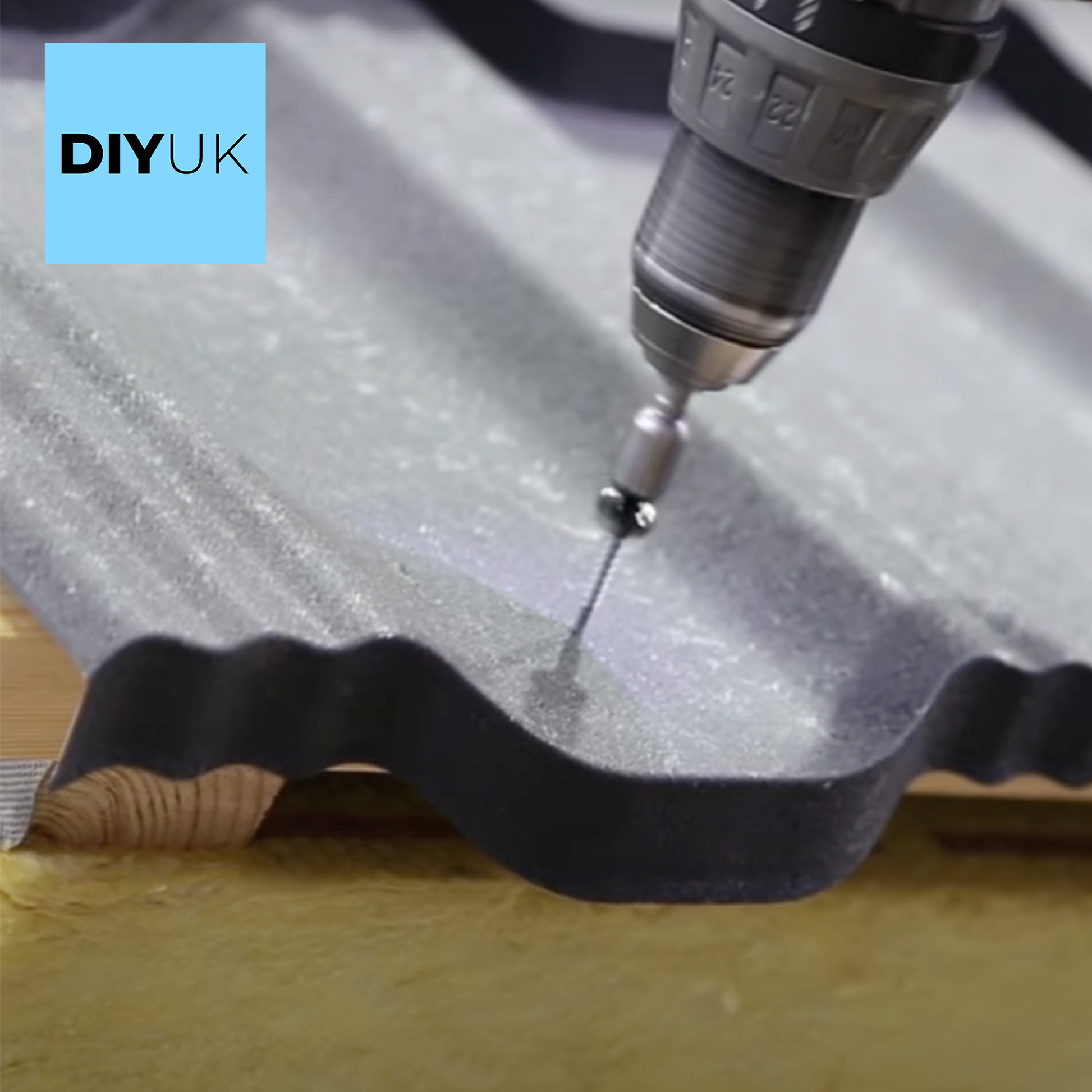 Self Drilling Tek Screws with EPDM Sealing Washer for Roofing Cladding