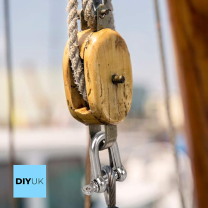 DIYUK D Shackles with Screw Lock Heavy Duty Steel Durable Hook Ring for Towing and Outdoor Activities