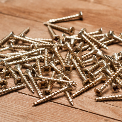 Multi-Purpose Wood Screws Yellow Zinc Passivated (YZP) - Pozi Head Countersunk - High Performance Outdoor Decking, Fencing & Timber Fixings - Rust Resistant - Assorted Sizes (Pack of 20, 100, 200, 500) - DIYUK